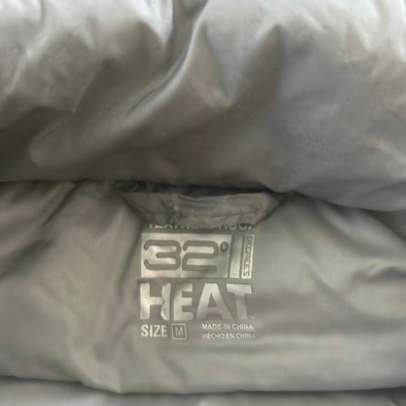 32* Degrees Heat Weatherproof 90% Down Vest size medium EUC - Picture 6 of 11